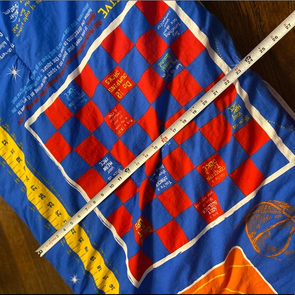 🟩Vintage playtime games/science facts kid’s sleeping bag🟩 - Picture 10 of 14